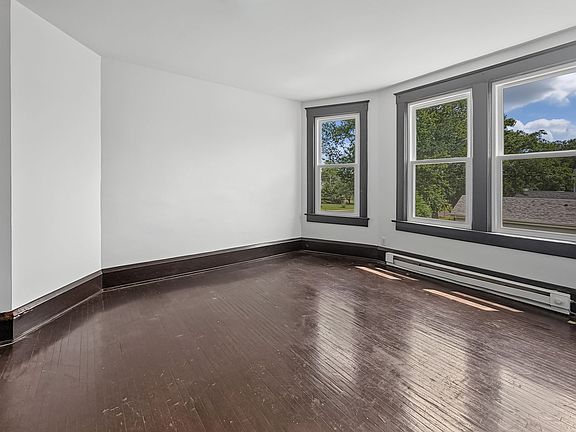 4th image of 521 N Lott Blvd #4