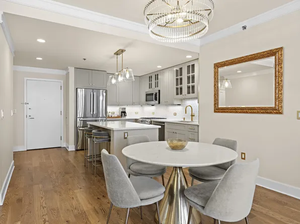 1125 Maxwell Lane image 12 of 40