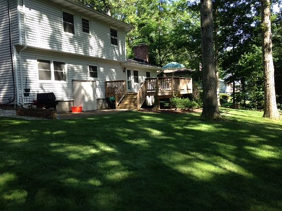 Deck, patio & grilling area