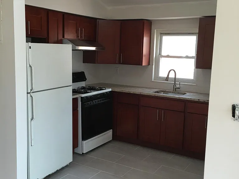 14019 Quince Ave #2 — Photo 7