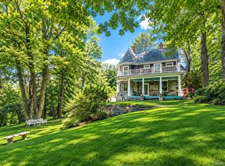 344 Sprain Rd, Scarsdale, NY 10583