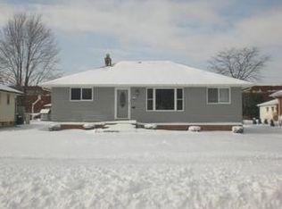 6960 Maplewood Rd, Parma Heights, OH 44130