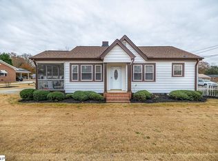 906 E Georgia Rd, Simpsonville, SC 29681