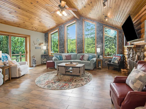 995 W White Rd, Free Soil, MI 49411