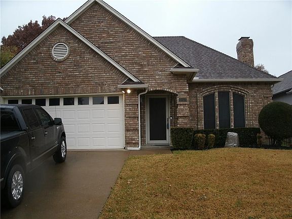 2nd image of 1217 Oriental Ave