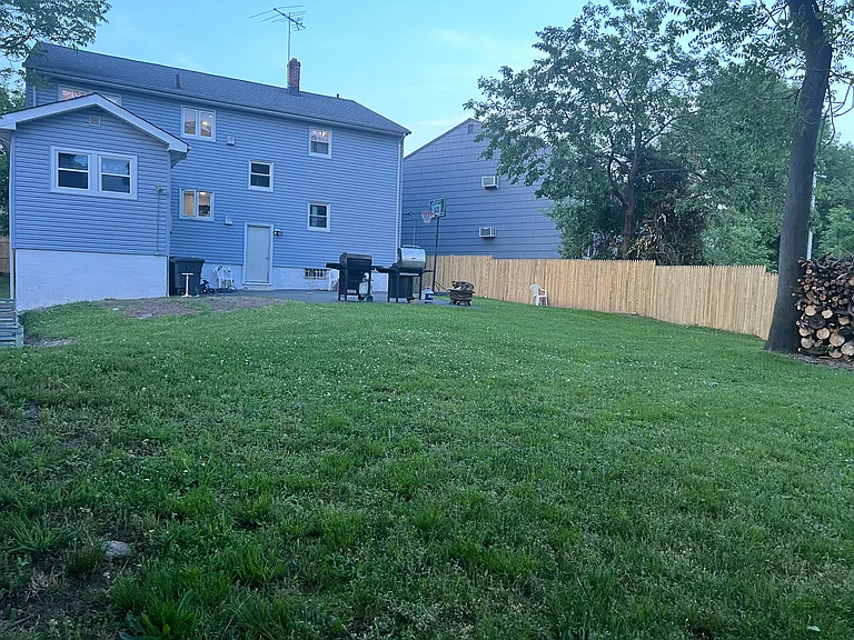 18 Roosevelt Dr — Photo 11