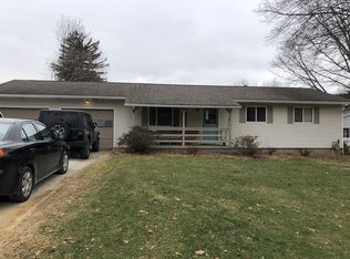 625 High St SE, Canal Fulton, OH 44614