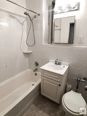 Rented by Highline Residential | media 14