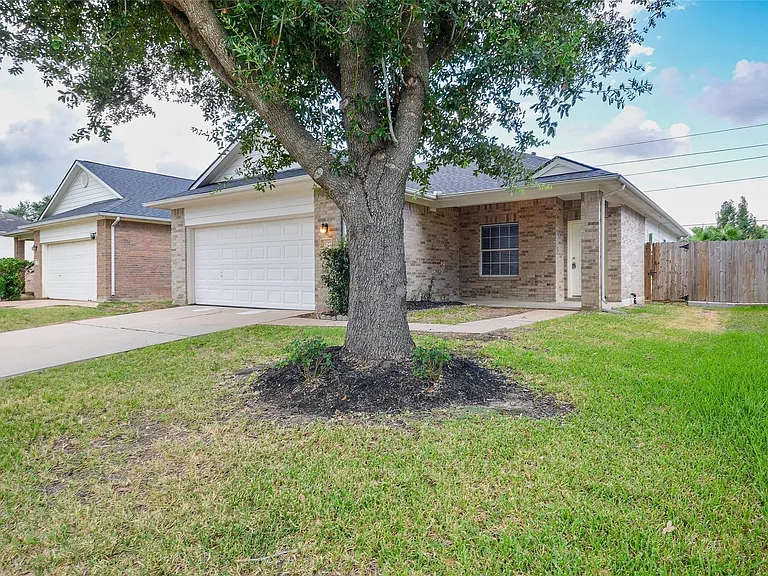 6627 Stonecross Creek Ln — Photo 2