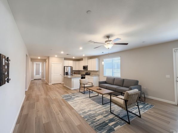 2064 Revival Ln