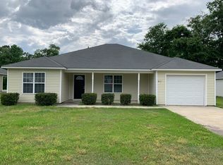 812 Summer Ln, Hahira, GA 31632