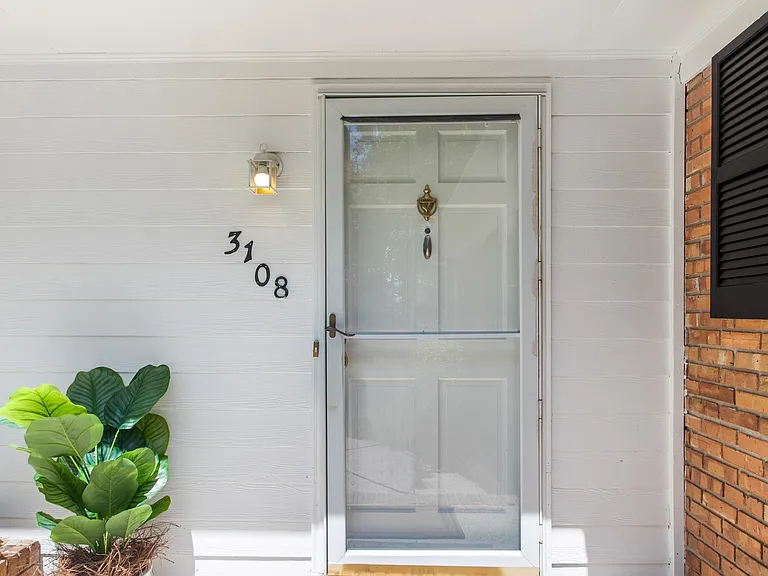 3108 Briarwood Dr — Photo 6