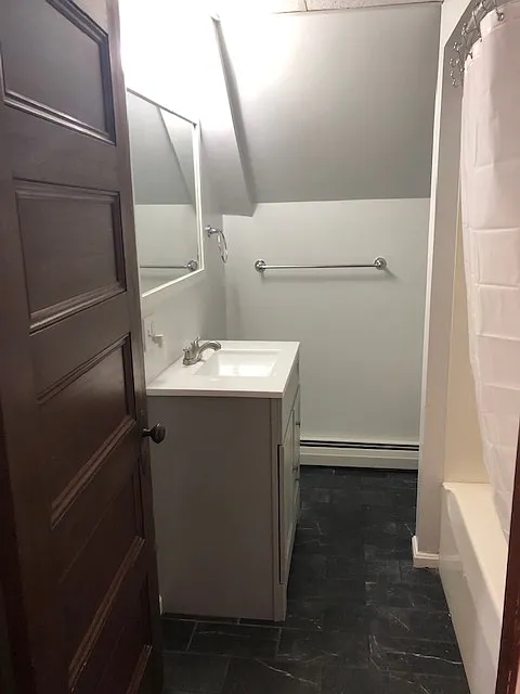 1 bed, 900 sqft, $1,600 — Photo 4