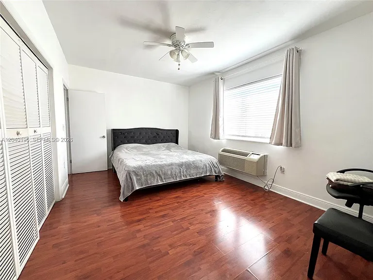 450 77th St #6 — Photo 10