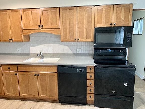 4th image of 18832 W Willow Point Dr