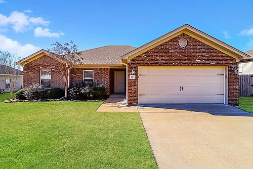 303 Stone Creek Dr Photo 1