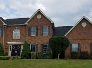 32 Fox Brook Ln, Thornton, PA 19373