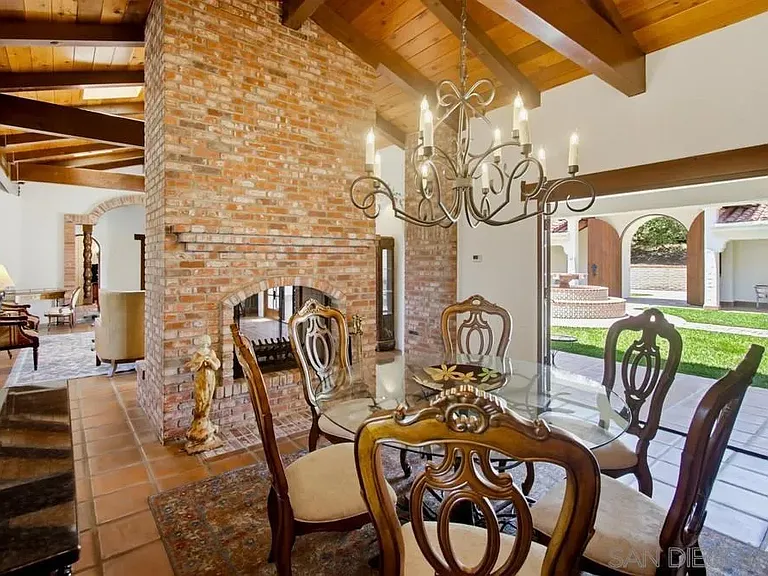 5443 Calzada Del Bosque — Photo 26