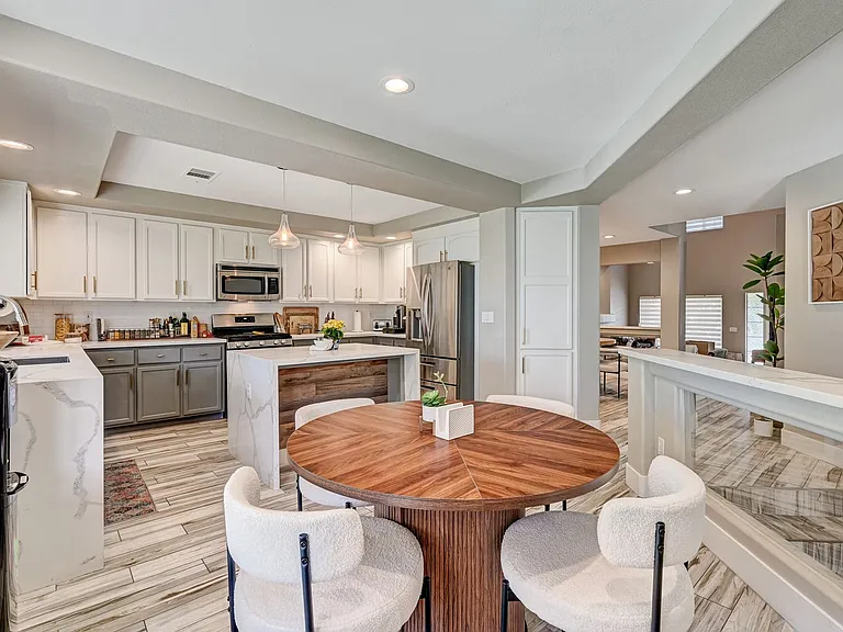 9748 Cathedral Stairs Ct — Photo 19