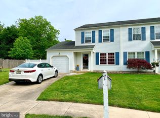 7 Woodmill Ct, Clementon, NJ 08021
