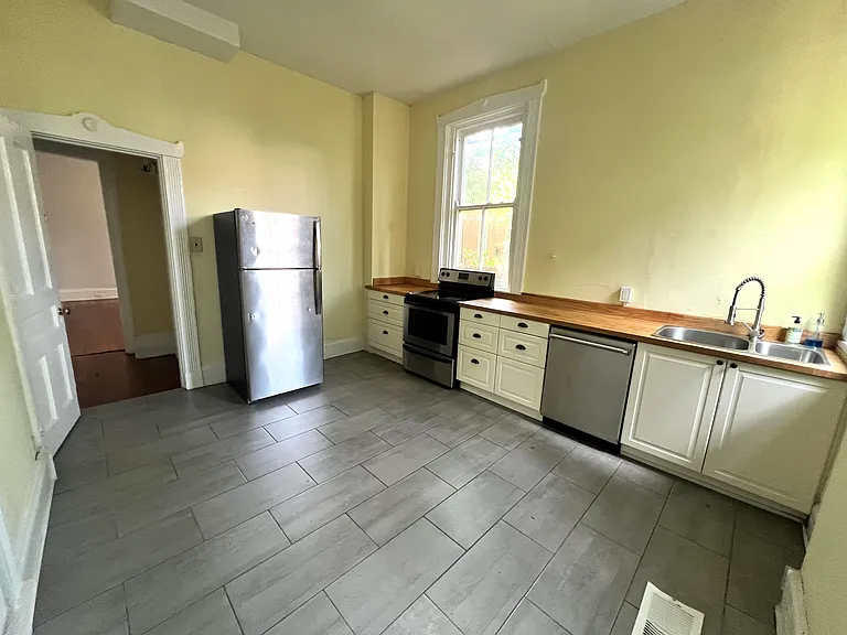 4227 Hamilton Ave #1 — Photo 7