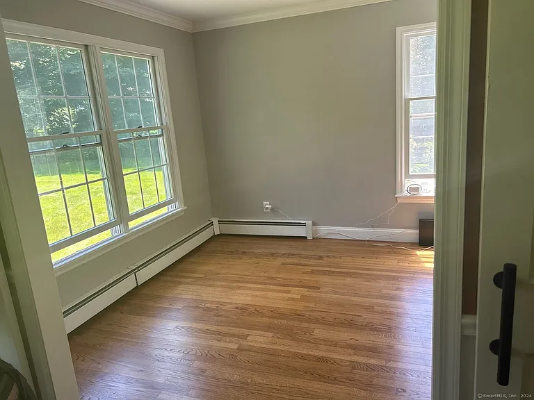 11 Van Campen Ln — Photo 25