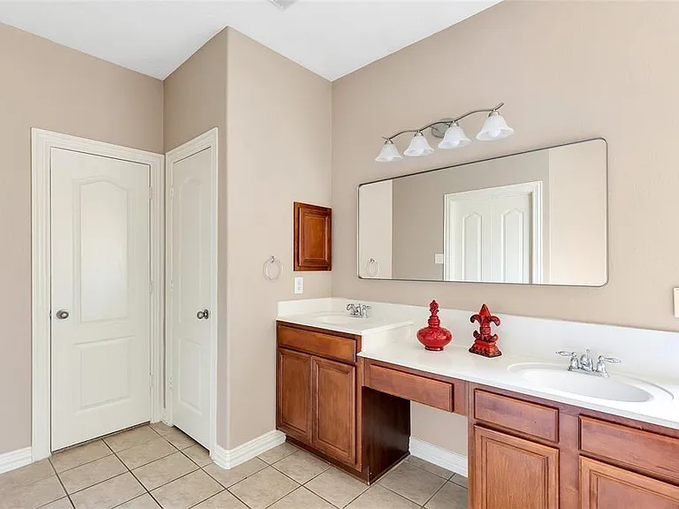 13019 Chandler Chase Ct — Photo 24