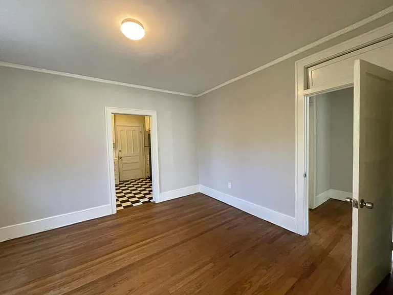 3303 Abingdon Rd — Photo 6