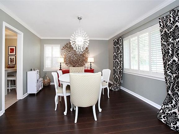 4th image of 9922 Knoll Krest Dr