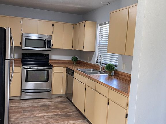 2nd image of 1476 Timbercrest Dr