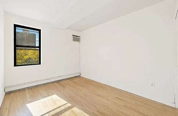 Rented by REAL New York | media 15