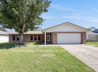 2811 Queen Palm Dr, Edgewater, FL 32141