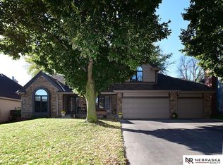 16323 Hascall St, Omaha, NE 68130