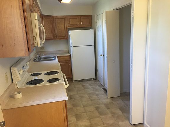 5th image of 566 Worthington Dr APT 16