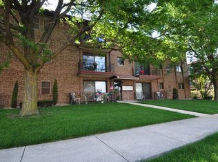 10920 Central Ave APT 302, Chicago Ridge, IL 60415