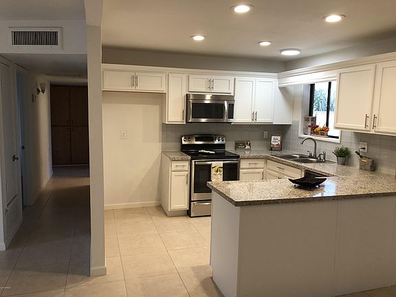 4th image of 3717 W Gardenia Ave