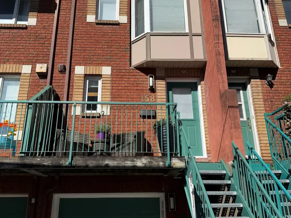 158 Forward Ave, Ottawa, ON K1Y 1K9