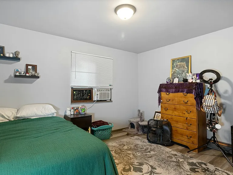 271 Shannon Ct #1 — Photo 8