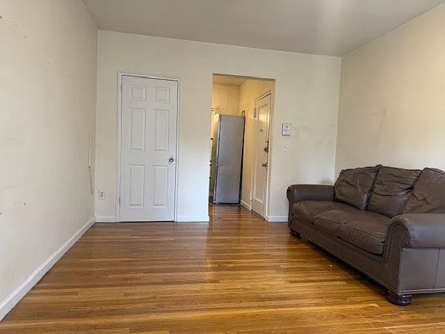1494 2nd Ave #5B — Photo 2