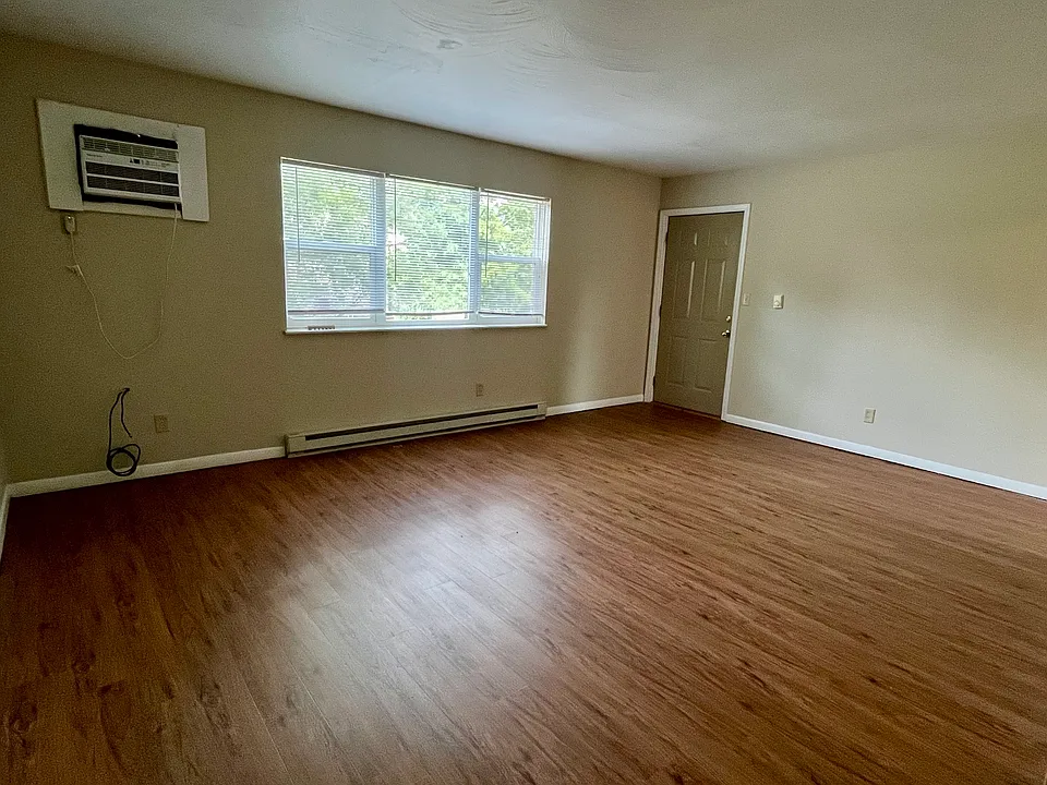 400 E Canedy St #1