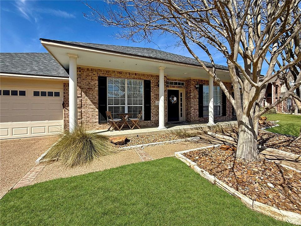 1st image of 4764 Tiffany Park Cir