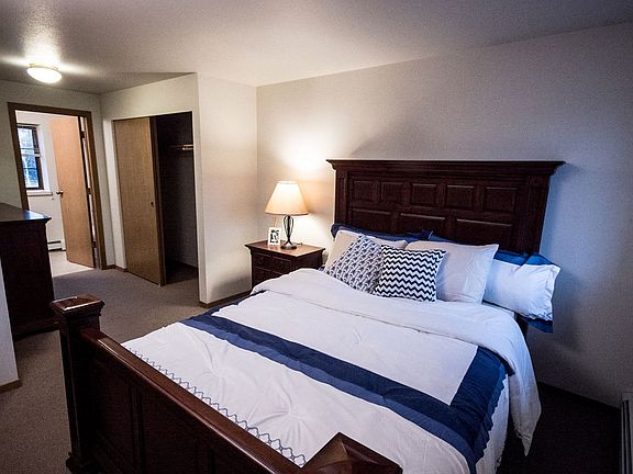 Birchwood Homes Apartments - Master Bedroom