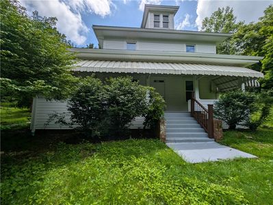 555 Steel Hill Rd, Mount Morris, PA, 15349