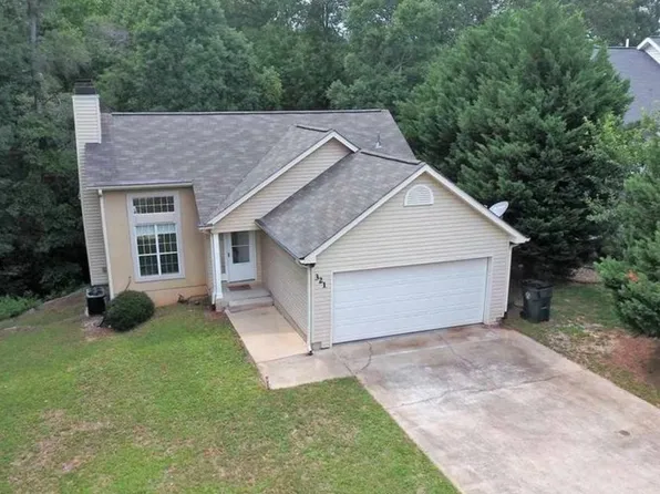 321 Spring Creek Dr, Perry, GA 31069