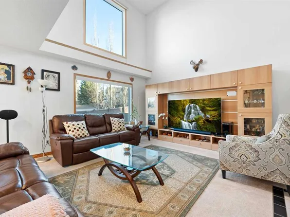 43 NE Edgebrook Cv NW, Calgary, AB T3A 5N5