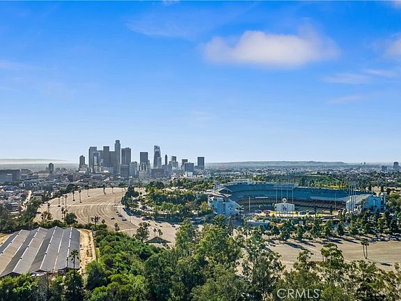 5th image of 744 Amador St #3