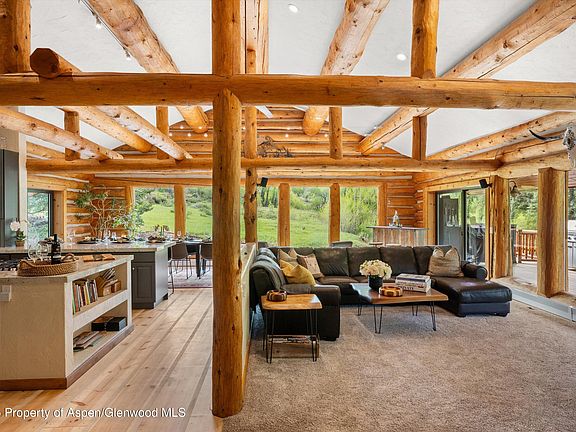 4th image of 2134 Lower River Rd
