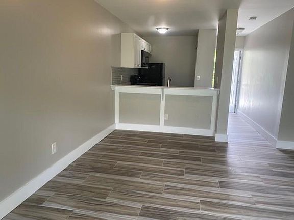 4th image of 11627 NW 35th Ct