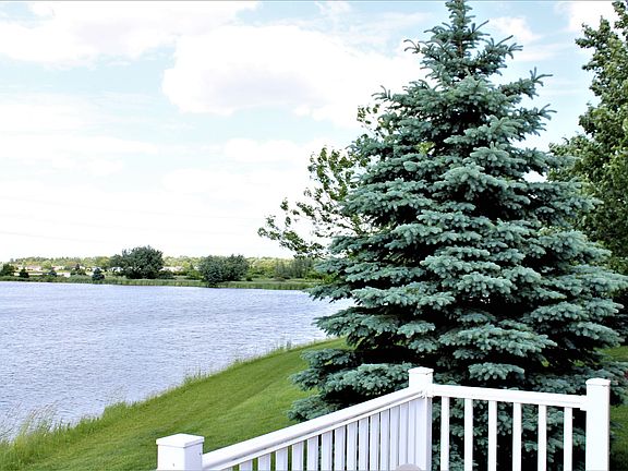 3rd image of 208 Saddleshire Ct