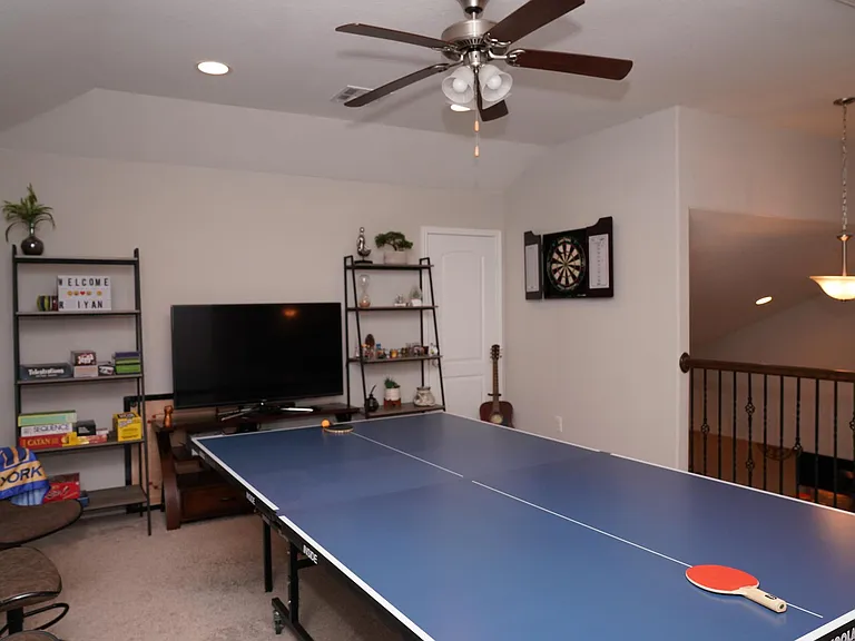 2404 Muzzie Ln — Photo 21